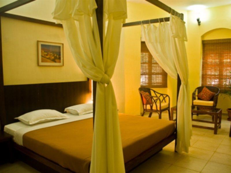 Banyan Tree Courtyard Hotel Calangute Exterior photo